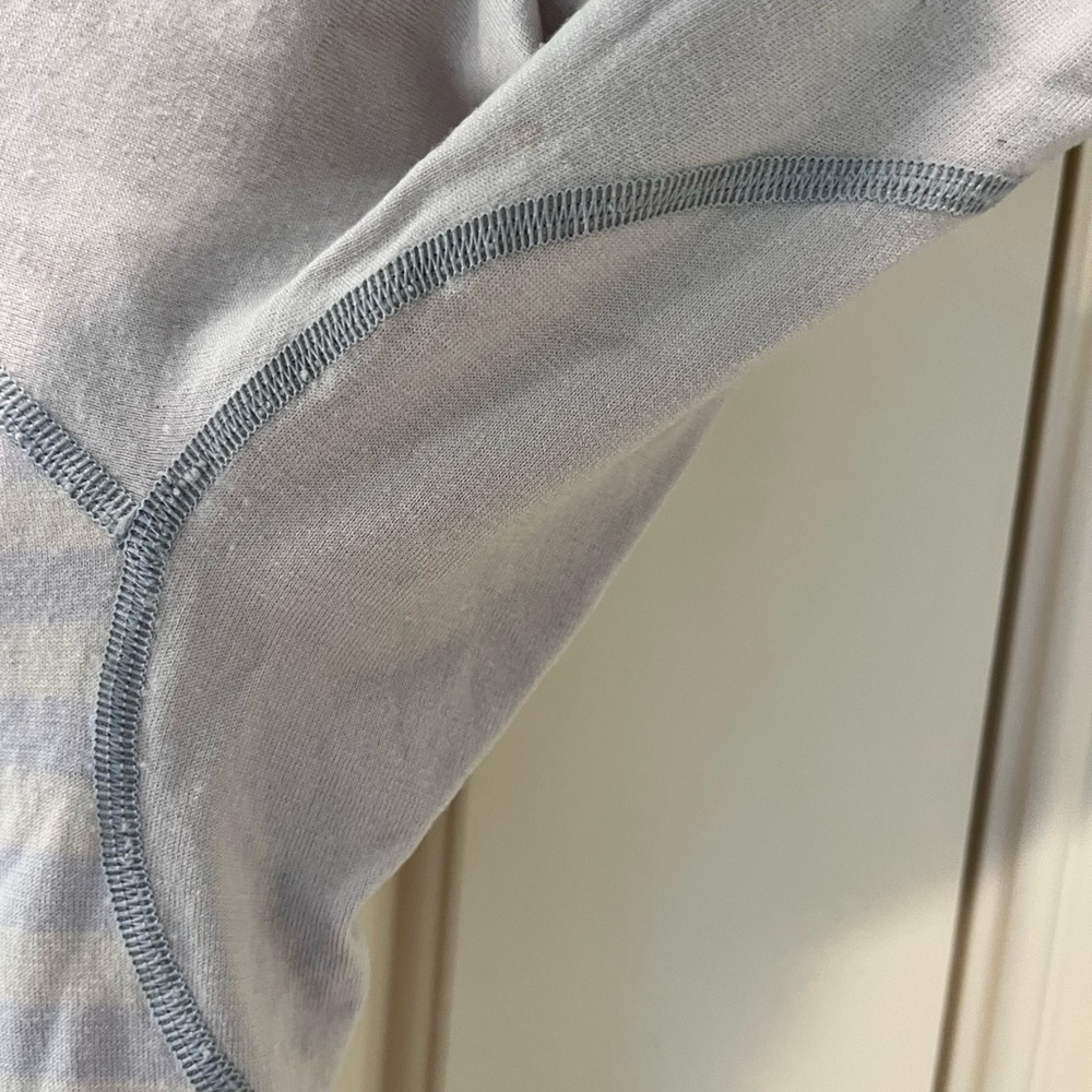 Striped Thermal Patagonia Hooded Top with Cream Sleeves - Picture 4 of 12